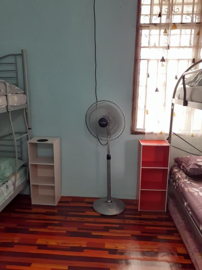 Homestay Idaman Tun Hussein - Harga Untuk 1 Rumah ,1 Bilik ,1 Bilik Air 4 Single Bed - Not Sharing Perai Exterior foto